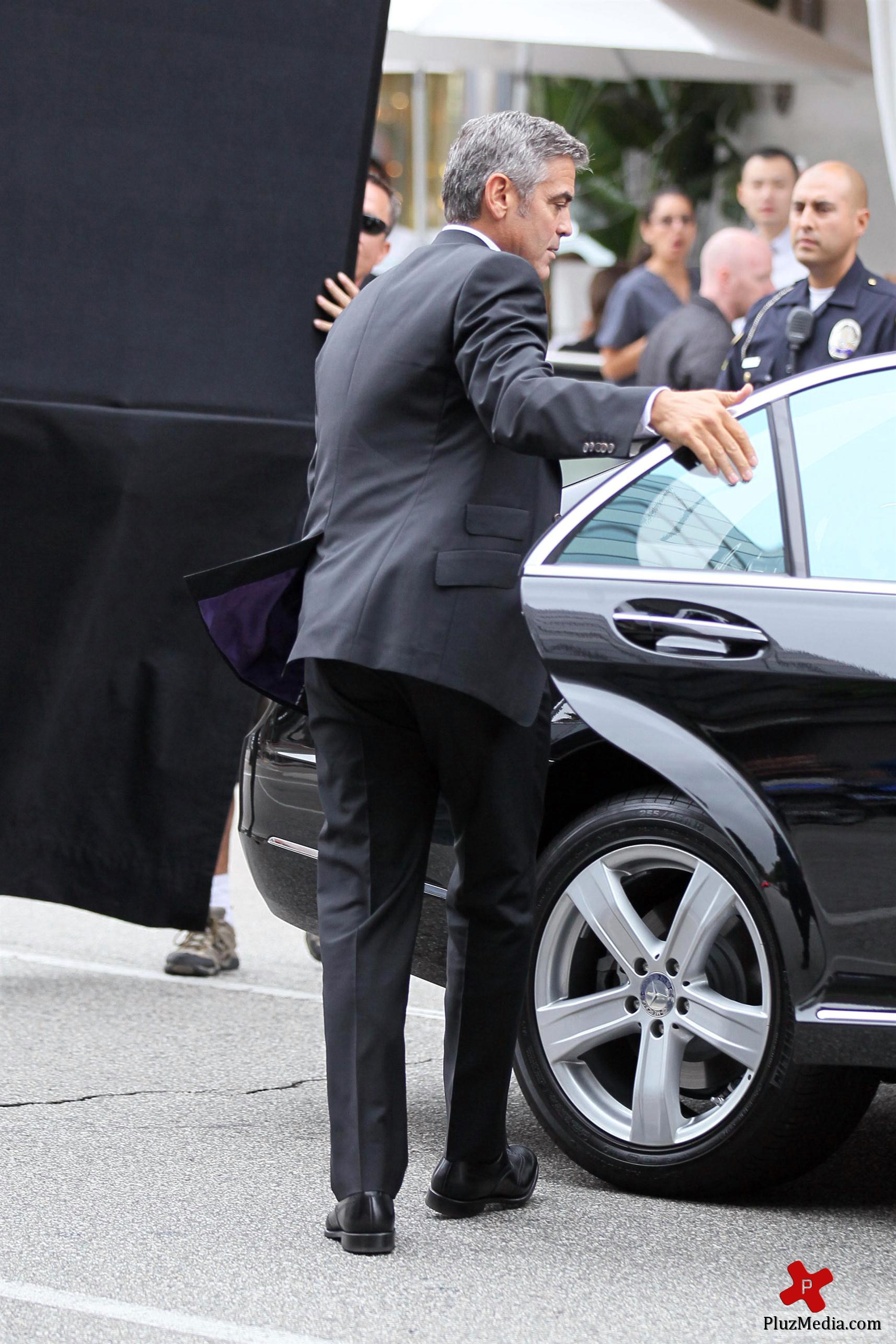 George Clooney on the set of a Mercedes Benz E300 L advert photos | Picture 78294